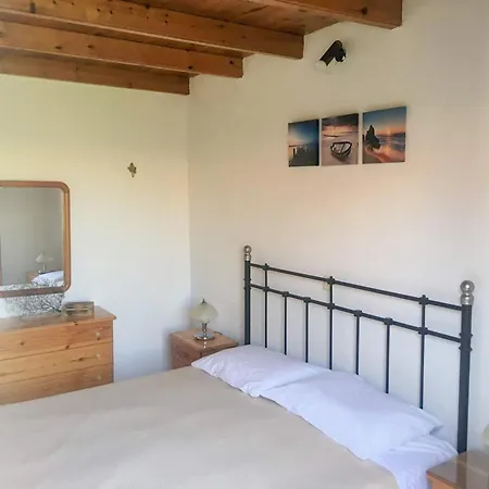Apartment Ranias *